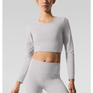 NWT Alo Yoga Washed Alosoft Crop Finesse Long Sleeve Grey Sky Wash sz small
